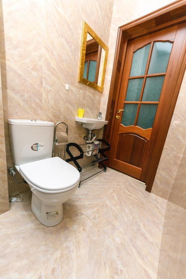 New Building Near Arena City Lesi Ukrainky 7A Kiev Exterior foto